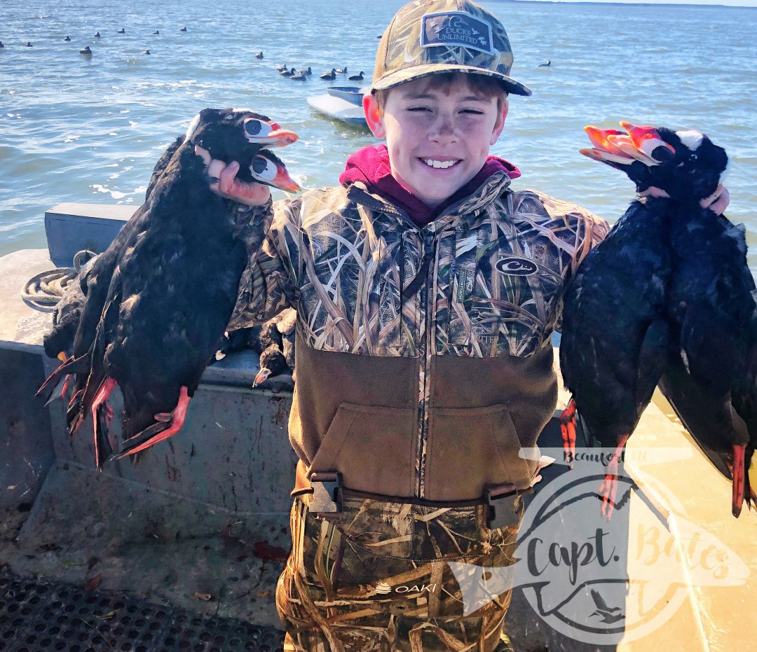 Capped the season off with my favorite youth hunter and 2 of my best Veteran buddies... all three got a trophy for wall, killing their first surf scoter drake(s). I got to spend some time in the layout, couldn’t have asked for a better way to wrap up our season. Patrick Poindexter got some great video and pictures of Jason Tucker, us and the birds! Thanks guys!!