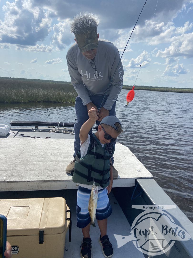 Been an extremely busy month already! We fished on through the weekend, did my best to avoid the crowds and show my crowds a fun trip with out the chaos holiday weekends bring to the coast. We succeeded at that, well other then cussing out one fancy flats boat 