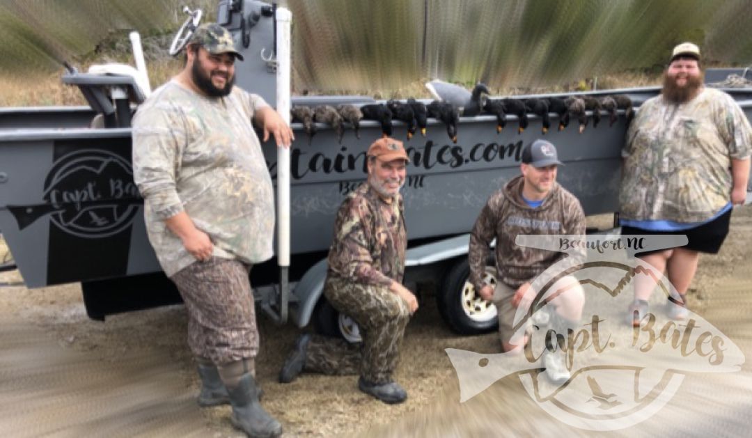 Great hunt today! Repeat client brought in some friends from the flooded timber of Arkansas that could flat out shoot! They got it done  in the layout and the scissor rig! Thanks Capt. Jamie L. Player for running the other boat! Great hunting, lots of laughing, and a damn good time was had!