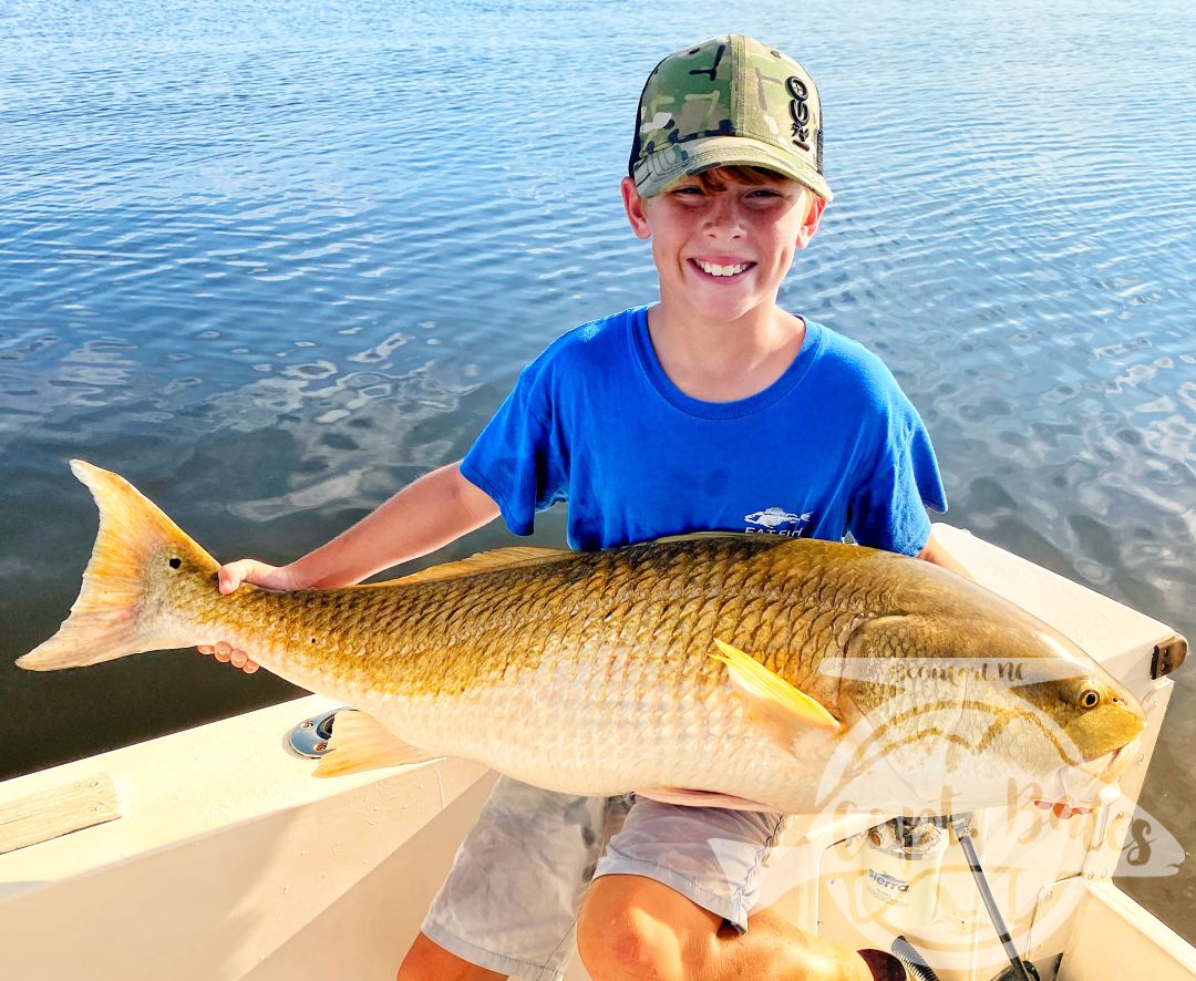 We officially kicked off our trophy drum season today! As they have finally shown up in good numbers, slightly delayed start this year but fortunately, the trout and puppy drum fish has been dynamite to hold us over, but it’s now time for the main event! Killer day with my main man Buddy, double digit landed multiple missed opportunities and even had on try to eat the popping cork! World class Neuse river redfishing at its finest!