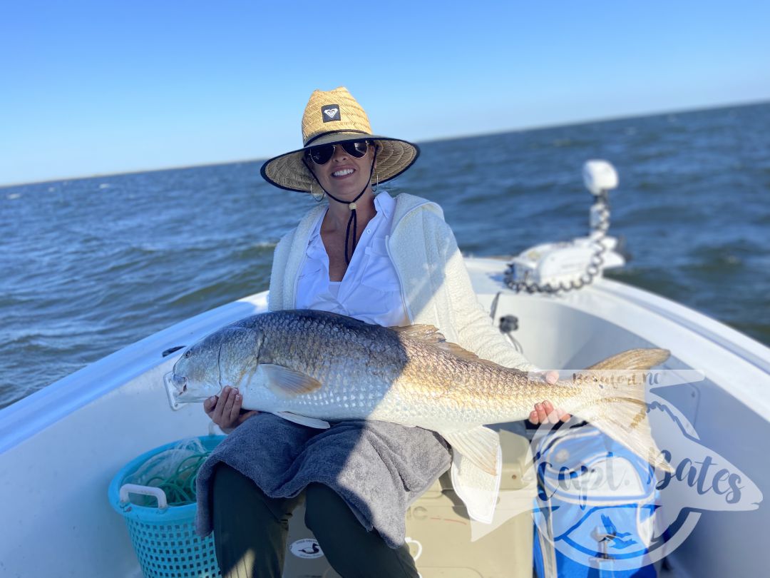 Last trophy redfish pics of the 2021 season so much fun with so many great clients thanks everyone!