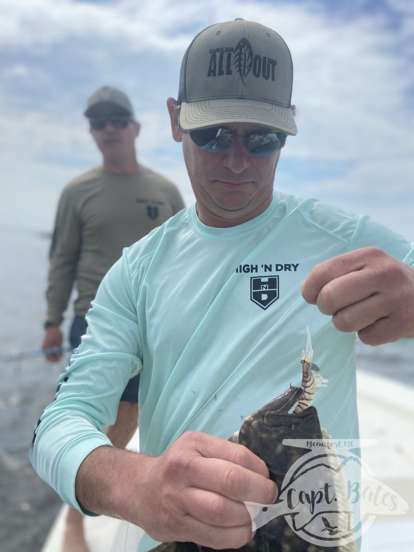 Fun morning with the High N Dry wader crowd! Tons of flounder released a few nice slot redfish and couple small trout. Tons of junk talking and laughs!