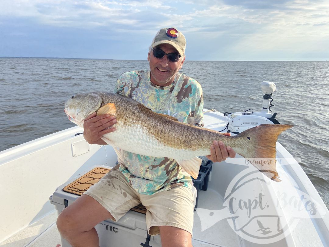 Large photo dump from an awesome trophy redfish season! So many personal best broken and memories made! Now booking 2022 dates!