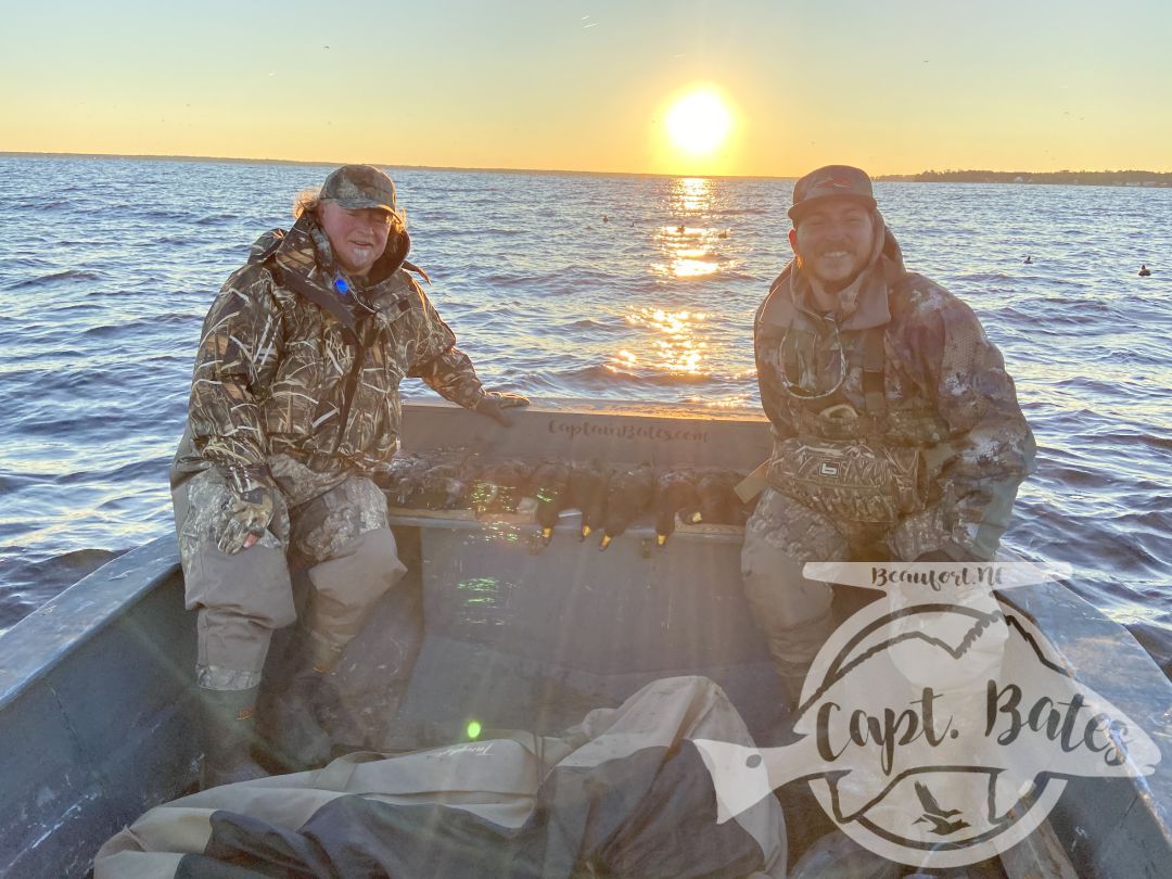 Gusts to over 35kts in the morning so we opted to try an afternoon hunt and it worked out great for these guys first sea duck hunt!