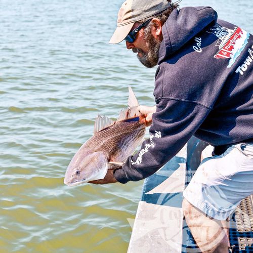 Great afternoon of redfish action with Several throw backs and the story of a monster that got away! Fish from 25-32”