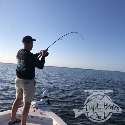 Had a great time with my good friend Bradley and his wife, went out looking for their first Trophy Redfish and we found them!

Unfortunately, we had some tough luck early with 2 fish spitting the hook mid fight, and one jig came off a loop knot. 

But we kept at it, and was able to get him his first ever Neuse River trophy redfish!