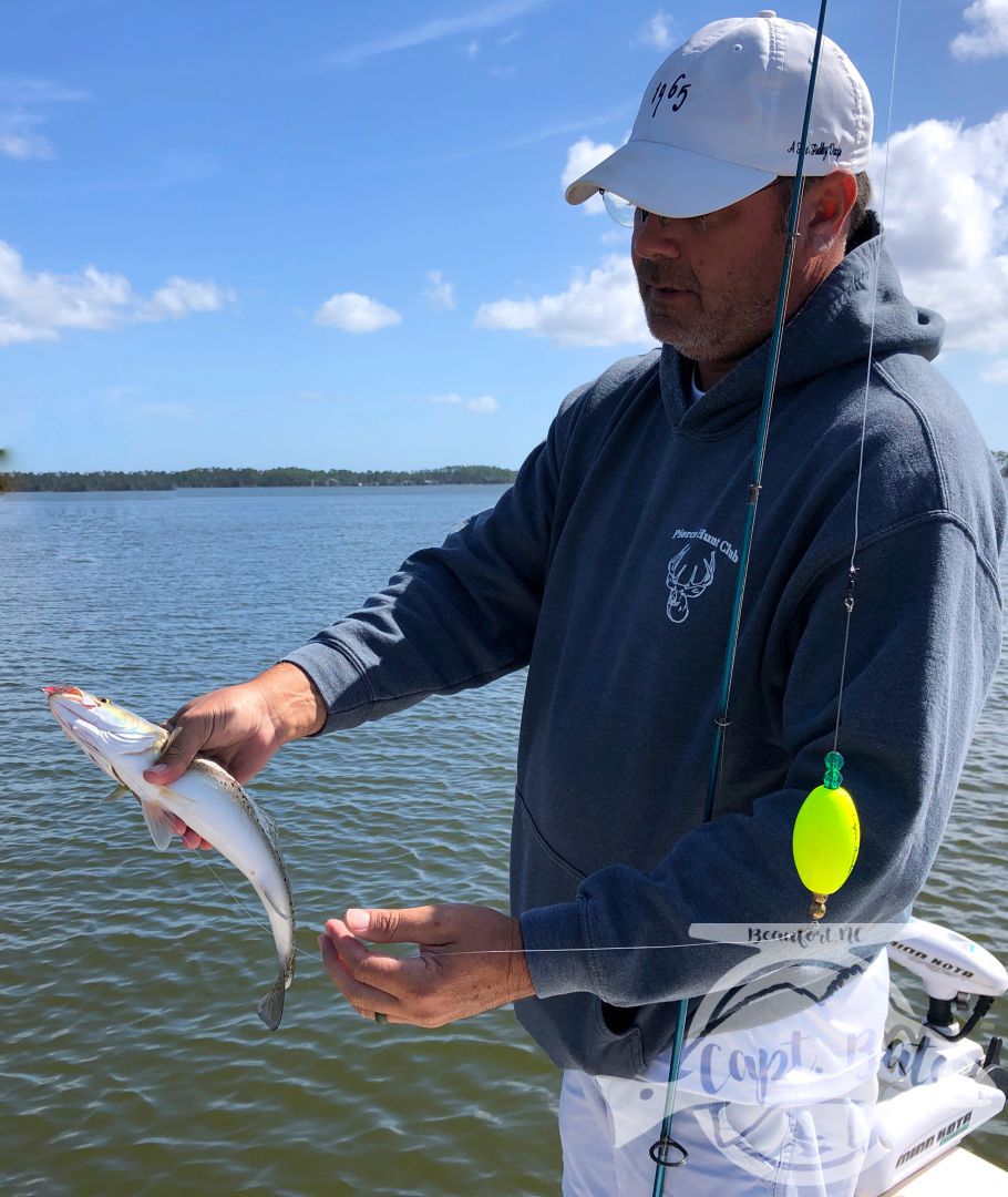 Have a had a ton of fun with a great client and friend, unfortunately the wind the last 3 days has made popping cork for old drum almost impossible. Very limited on the areas we could fish. We made the best of it with lots of laughs, and a Neuse river slam today for Mr Faber. 

It’s easy to get frustrated on days like this, but there’s nothing we can do to change the weather so we roll with the punches, have a good time, and appreciate the better days!