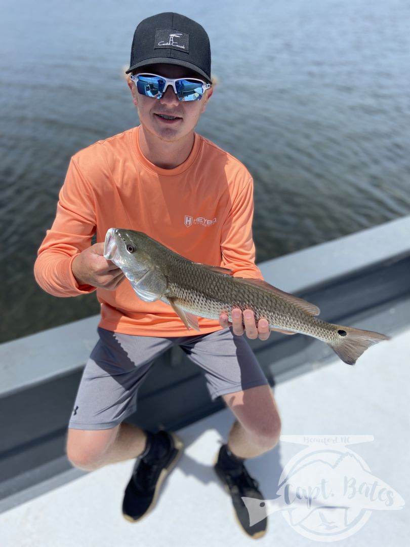 Rough start this morning when a school of upper slots crushing mullet I was working towards, 2 casts away got ran over by an inconsiderate boater right off the bat. But these guys stuck with me absorbed my instructions like a sponge and ground it out till we found couple more schools. Great times with these guys throwing lures.