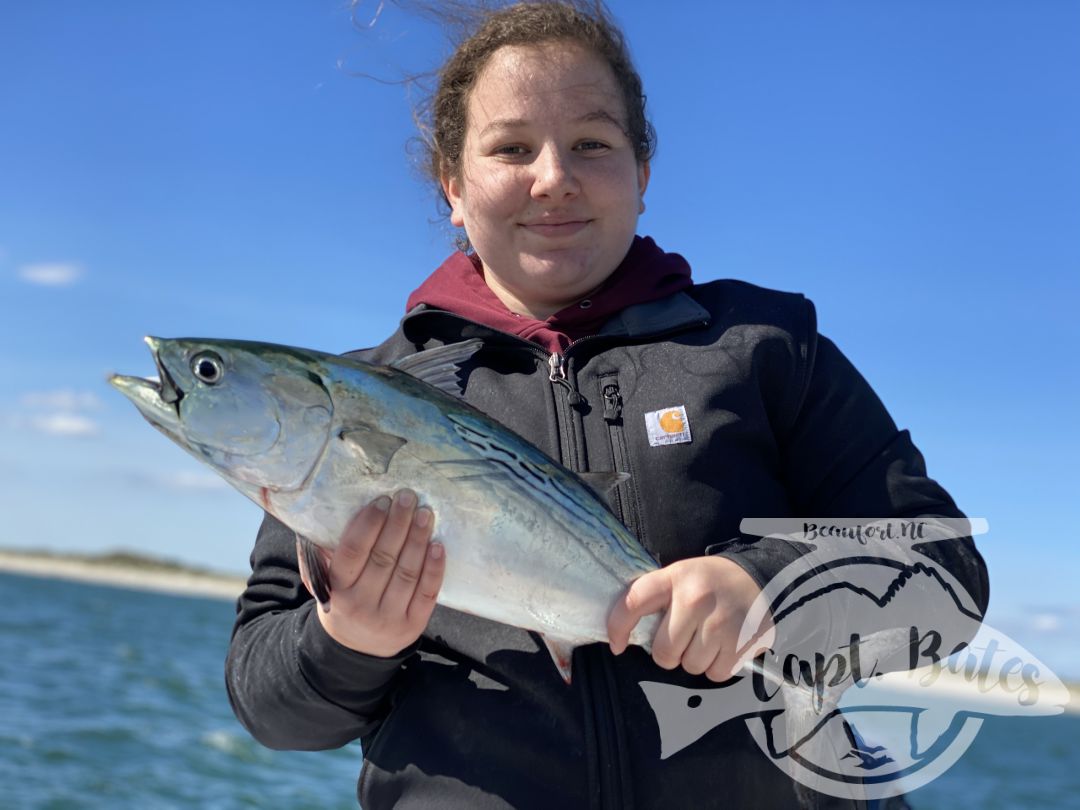 Fish in the front, party in the back! The mullet was flowing like wine in a stiff NE breeze today! It wasn’t easy for us but made a few of our opportunities count on #albies Dalton and Jessie kept good attitudes and got to see some exciting feeds!