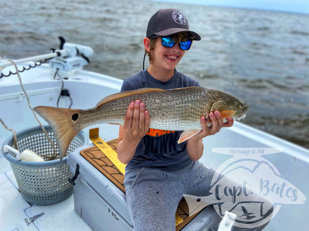 Wesley and his dad fished with me last month and wanted quantity over quality so we wore out the sea mullet, this month they wanted to try for quality. Wesley and Oscar absolutely slayed the redfish this afternoon! Mid to over slots kept them busy for a couple hours they even started netting each other’s fish! Great time bending the Temple Fork Outfitters inshore medium and listen to the Florida Fishing Products osprey 3k sing!