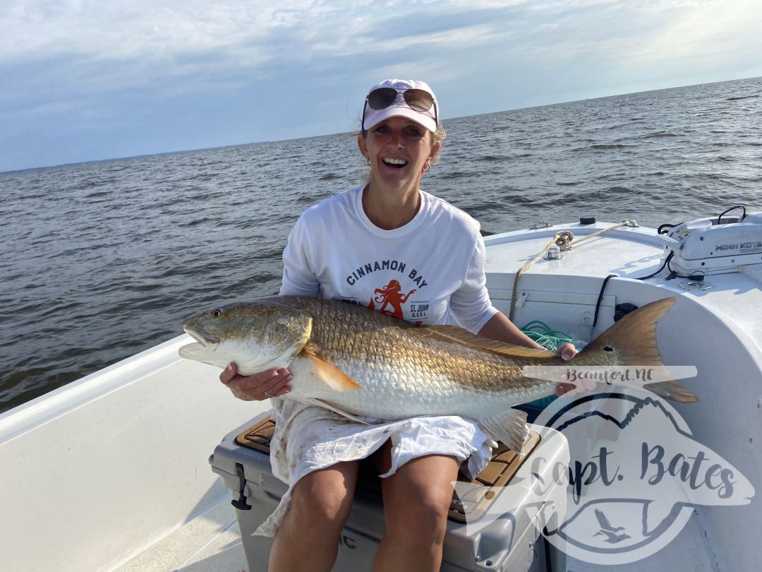 Large photo dump from an awesome trophy redfish season! So many personal best broken and memories made! Now booking 2022 dates!