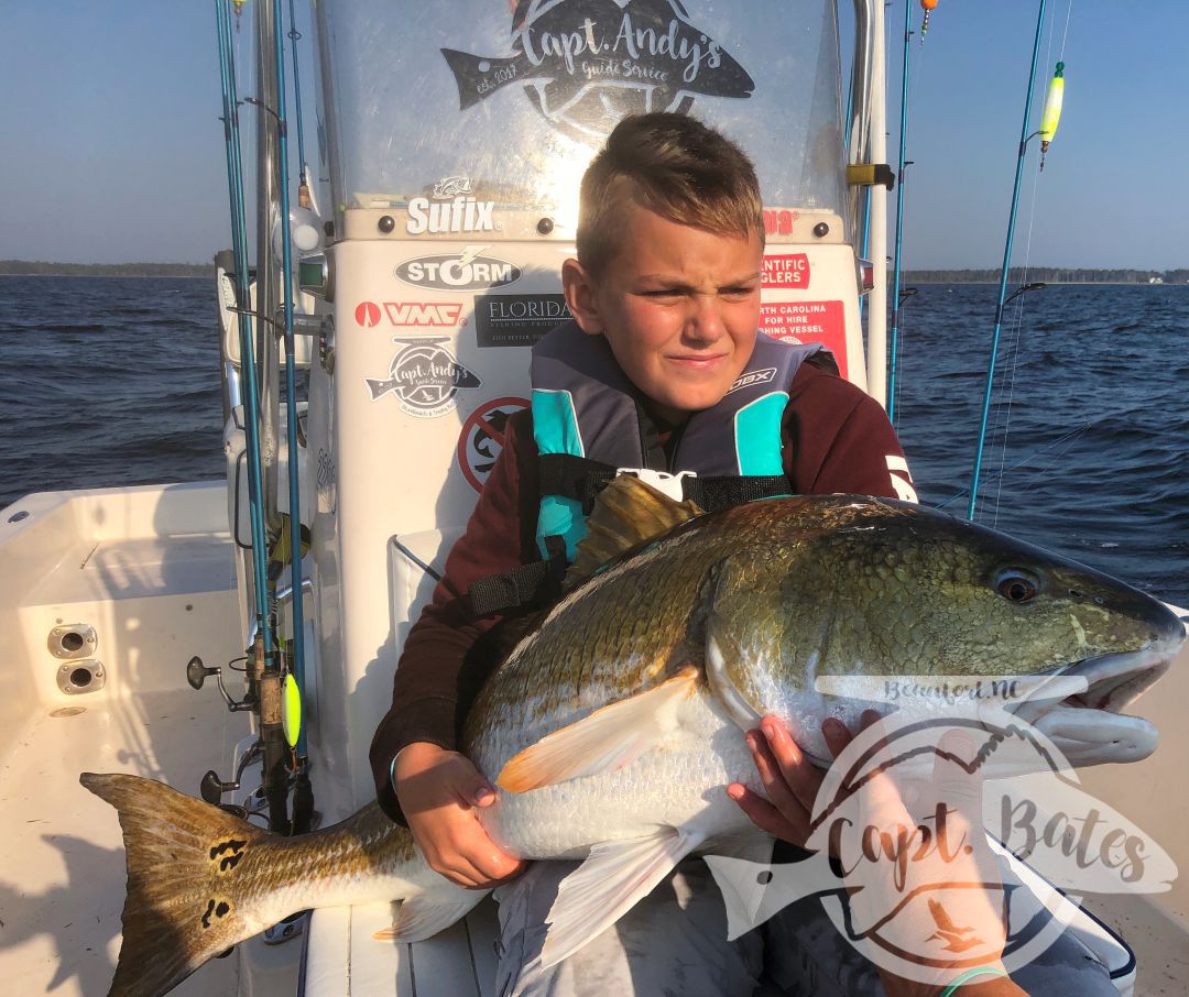 Bumpy start but Conner and his dad Ryan did excellent and put some trophy drum in the boat, despite the rough conditions!

I love seeing the youngins that are passionate about fishing! 

Ryan landed a tagged redfish as well!!