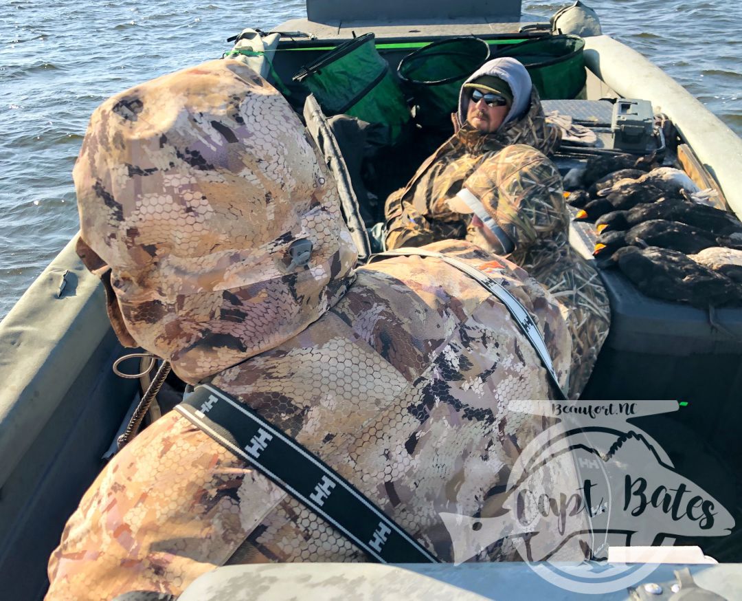 Fun morning scouting out some different birds today with some other great captains, guides day off equals we don’t hunt the same pattern we been on, we find new ones.
 
We found what we needed and had a blast! Had to spray the boat out from all 