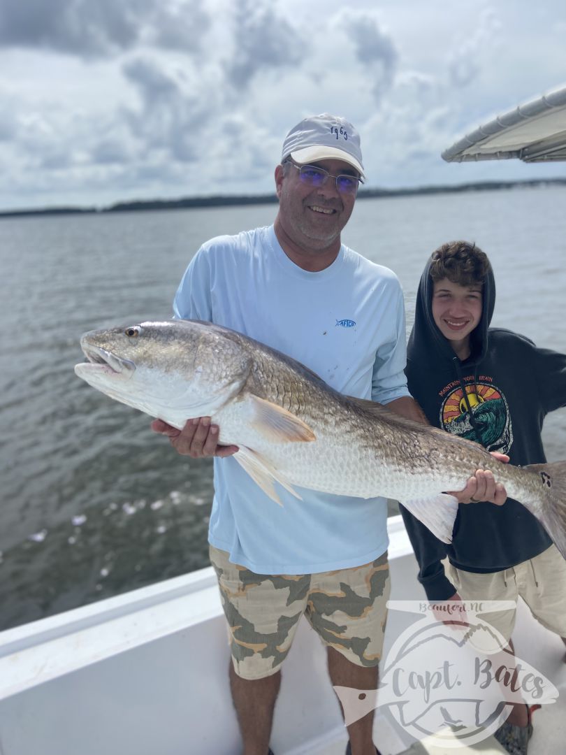 Another hero shot dump from Trophy drum season! Booking August -September 2022 trophy redfish season now!