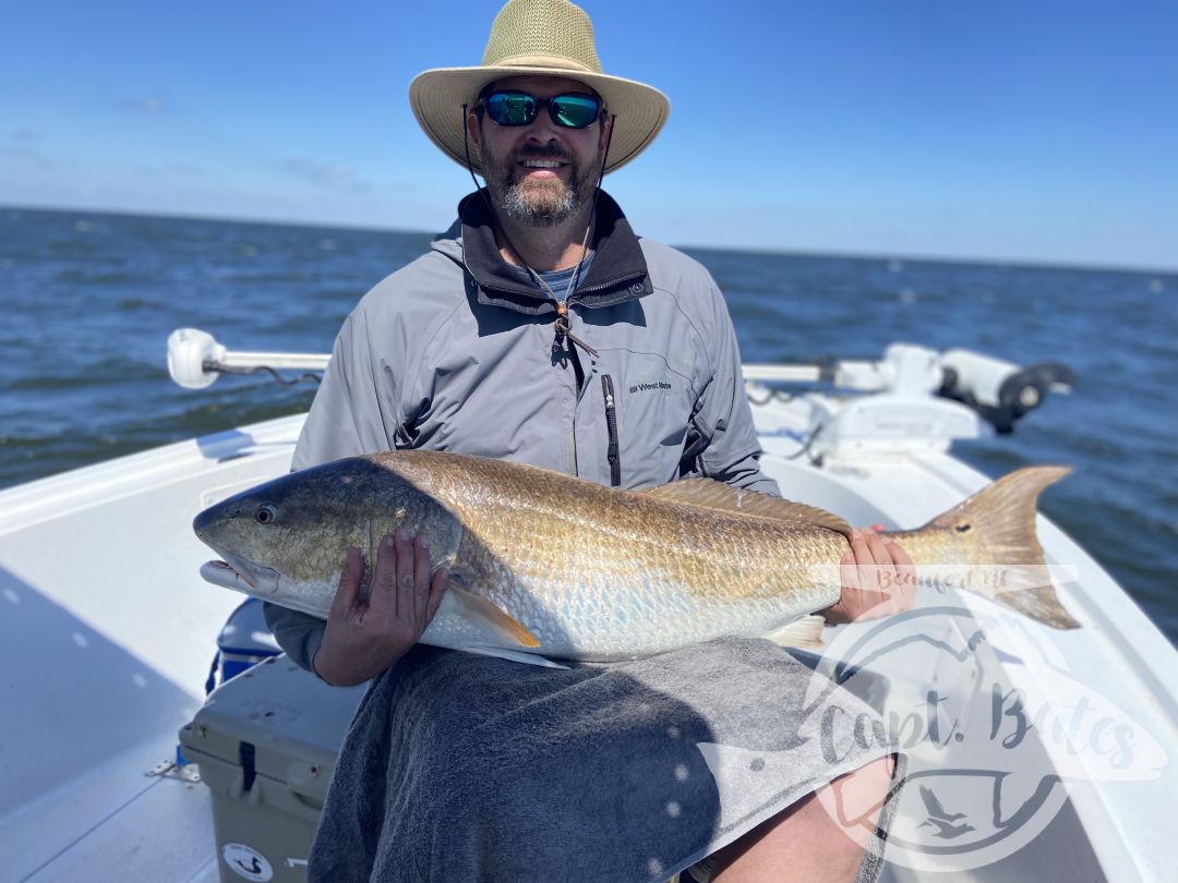 Last trophy redfish pics of the 2021 season so much fun with so many great clients thanks everyone!