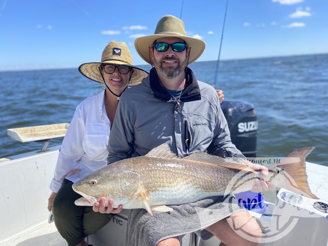 Last trophy redfish pics of the 2021 season so much fun with so many great clients thanks everyone!